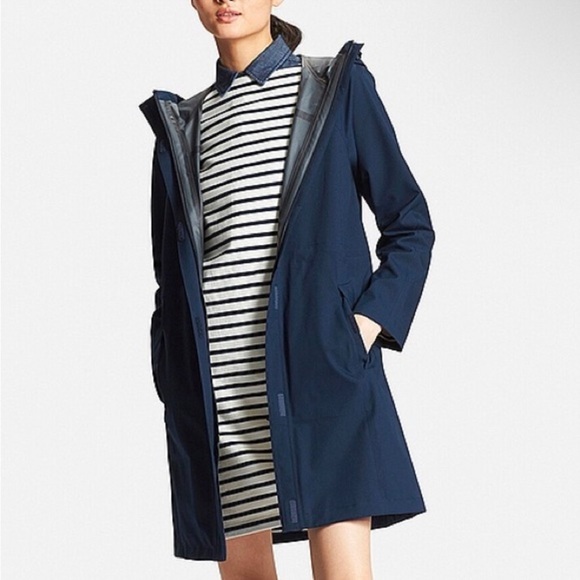 UNIQLO Navy Blue Windbreaker Hooded Blocktech Long Rain Jacket Coat in Medium - Picture 9 of 11